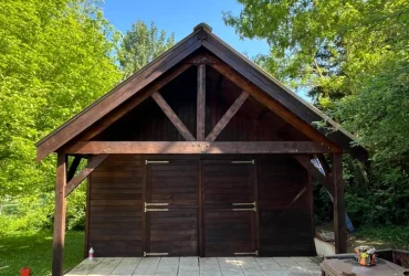 Traitement fongicide, nettoyage et lasure du chalet à Chambourcy a Chambourcy 78240 - vue generale